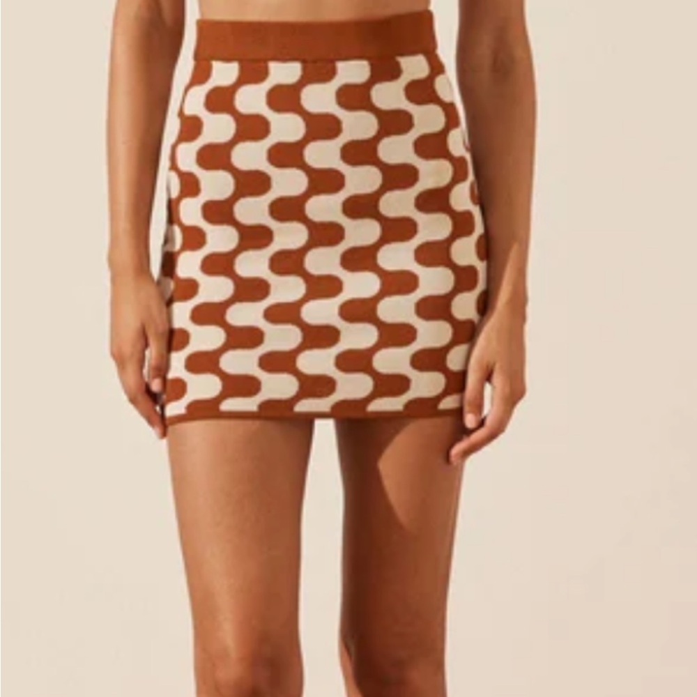Hot topic mini skirt